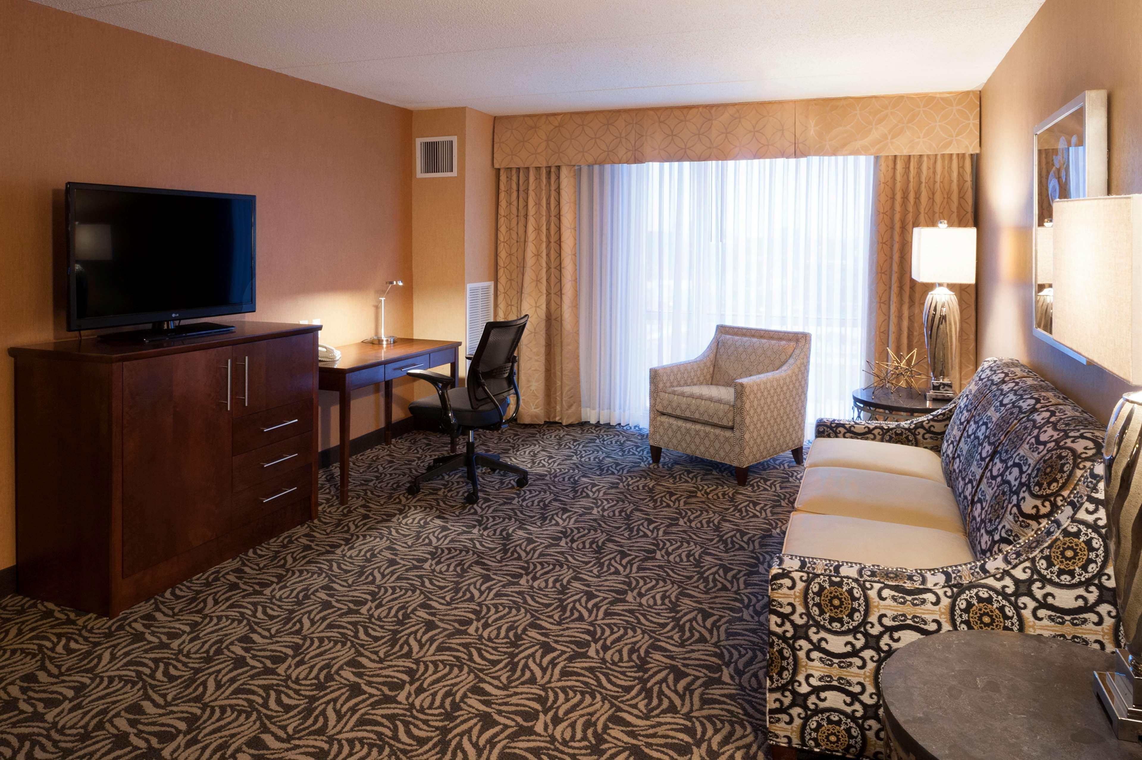 Doubletree By Hilton Bay City - Riverfront المظهر الخارجي الصورة