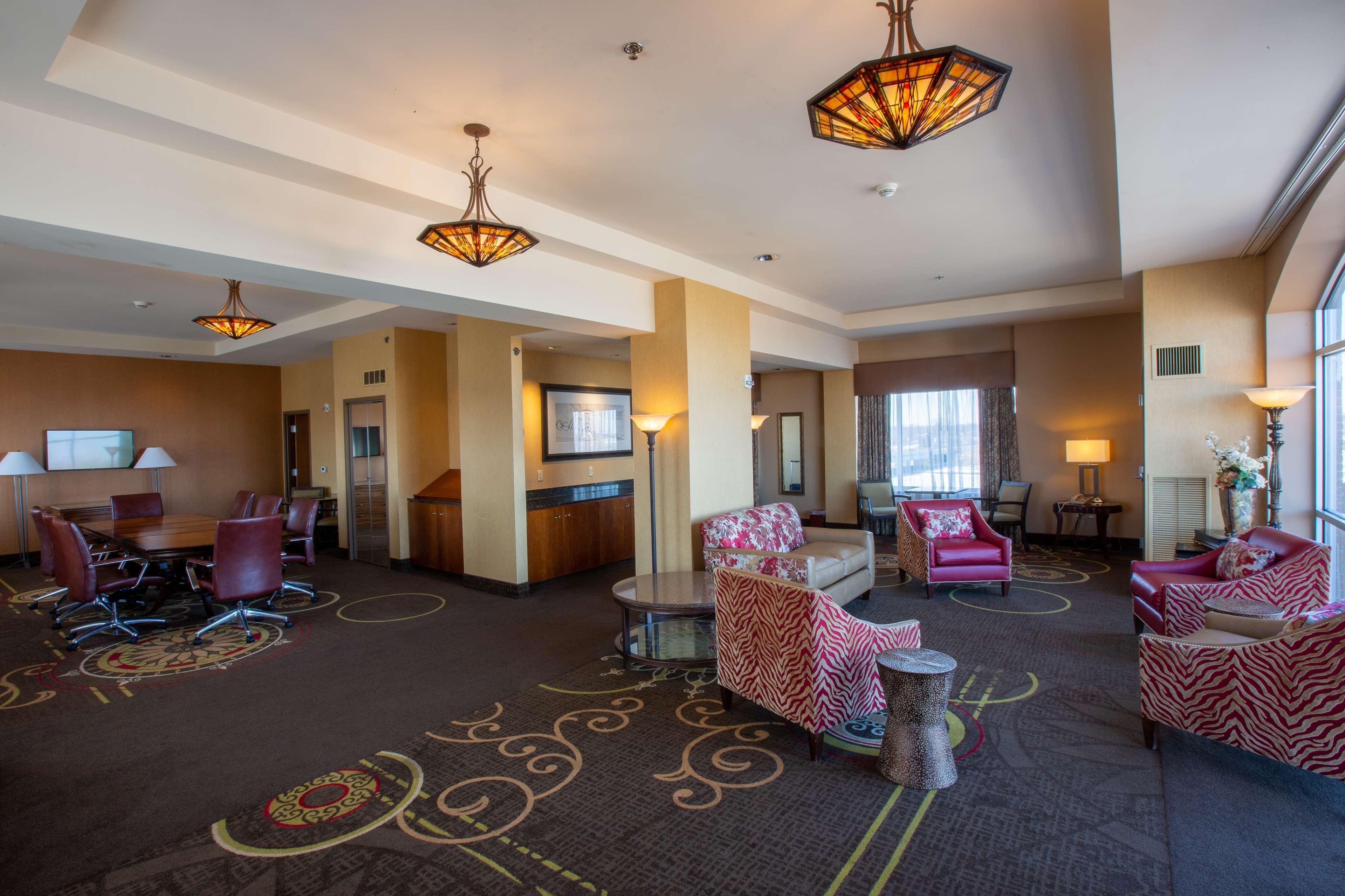 Doubletree By Hilton Bay City - Riverfront المظهر الخارجي الصورة