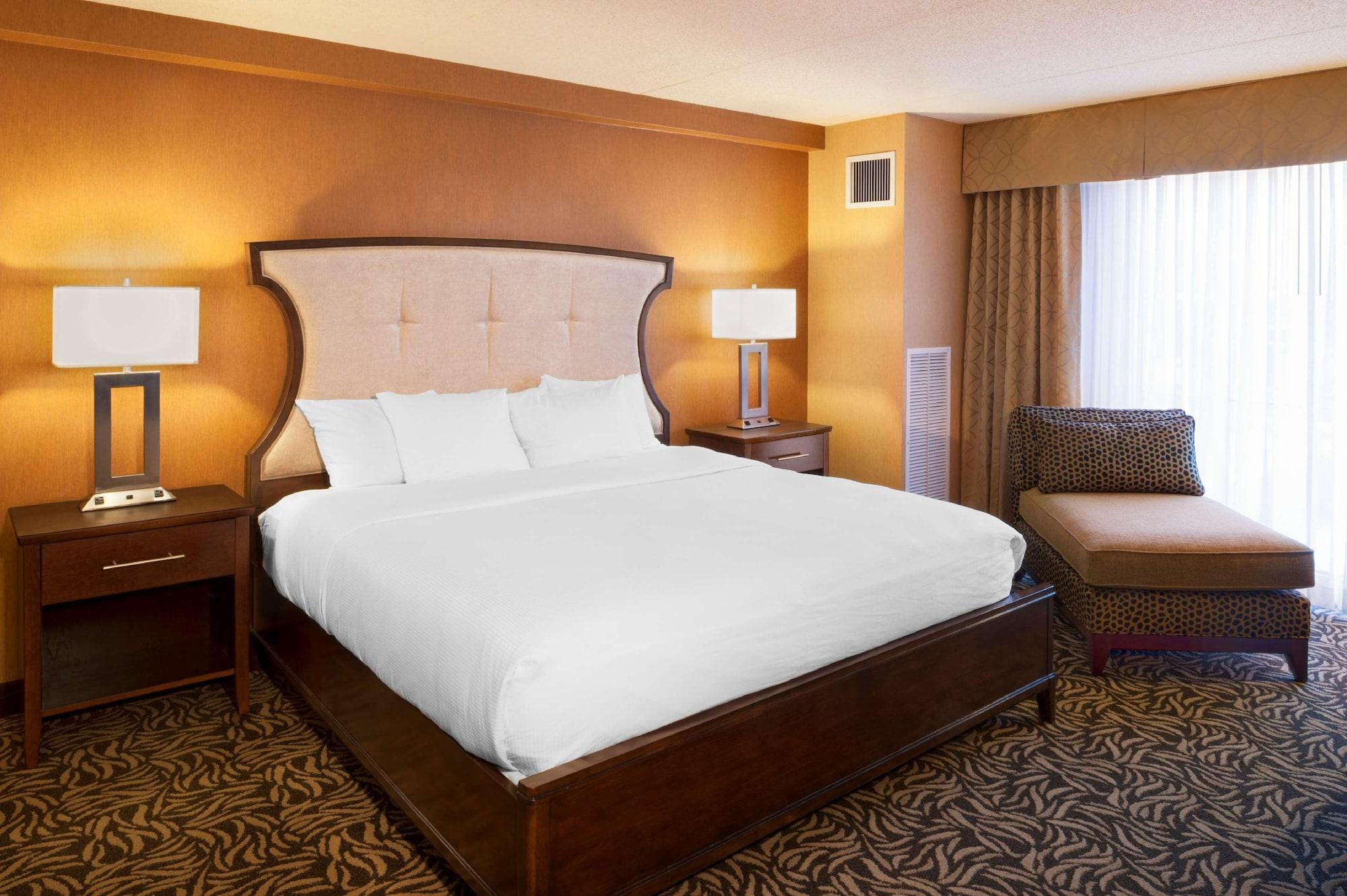 Doubletree By Hilton Bay City - Riverfront المظهر الخارجي الصورة