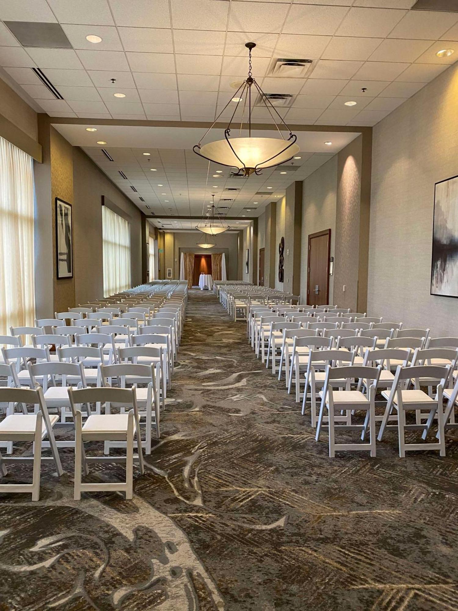 Doubletree By Hilton Bay City - Riverfront المظهر الخارجي الصورة